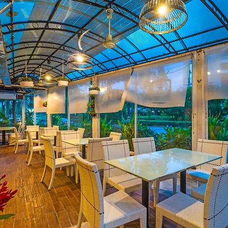 Dancenter Howard Square Boutique Hotel-3
